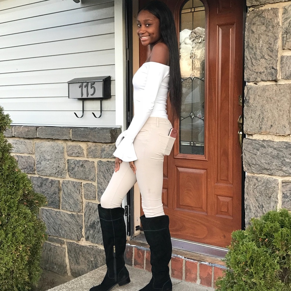 Meet your Posher, Deseree